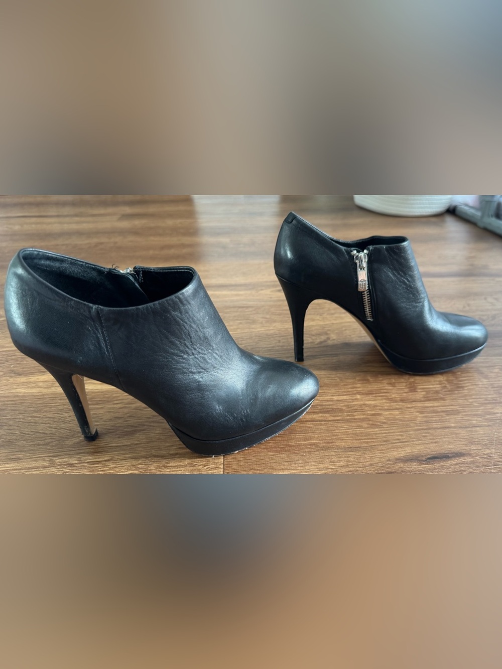Vince Camuto Black Leather High-Heel Ankle Booties with Side Zip